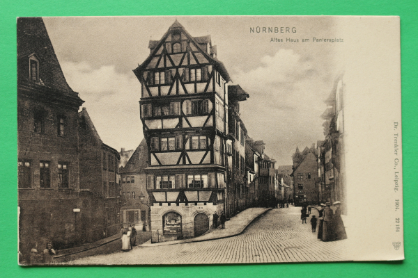 AK Nürnberg / 1900-1910 / Paniersplatz / Fachwerkhaus Strassenansicht Geschäft